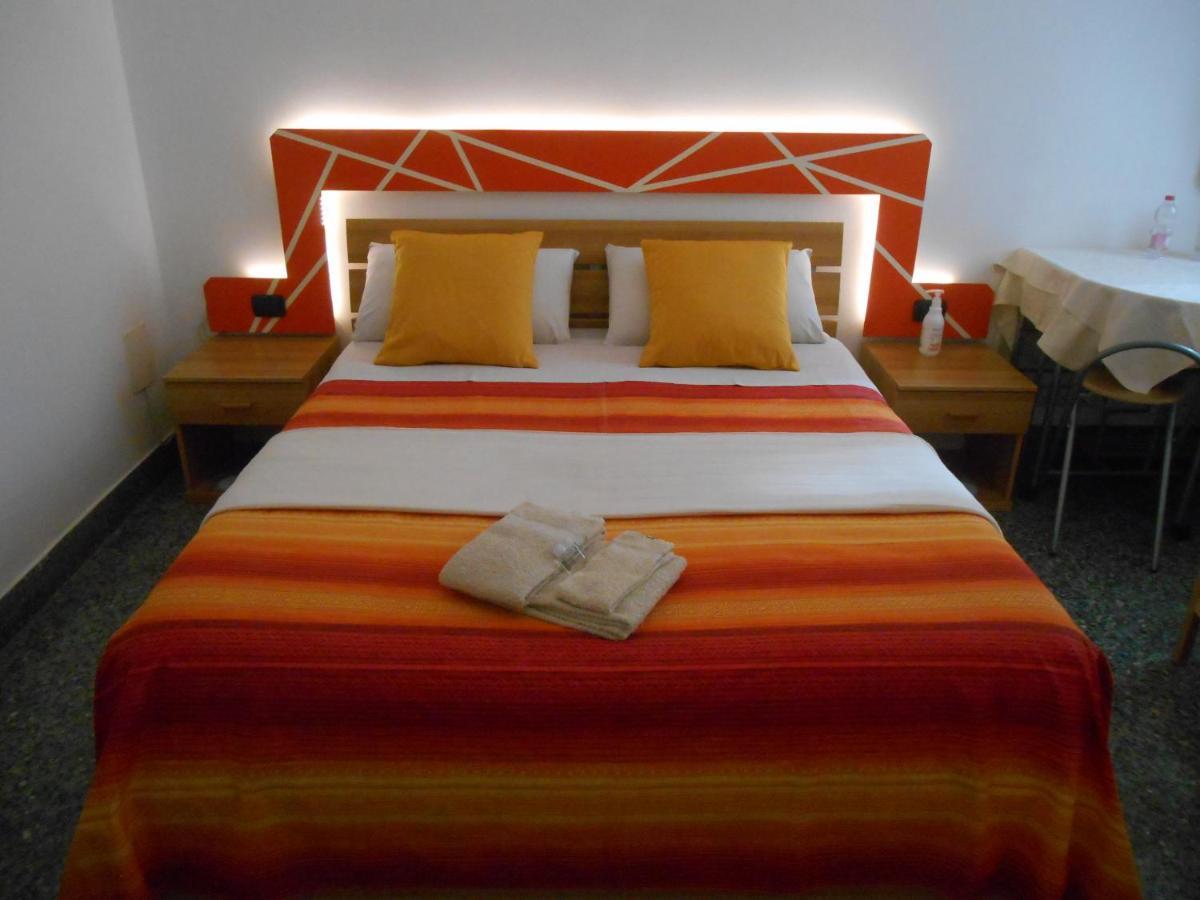 Bed and Breakfast Le Rose Malpensa à Busto Arsizio Extérieur photo
