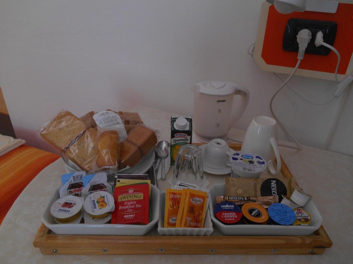 Bed and Breakfast Le Rose Malpensa à Busto Arsizio Extérieur photo