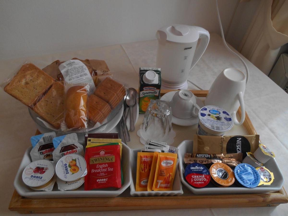 Bed and Breakfast Le Rose Malpensa à Busto Arsizio Extérieur photo