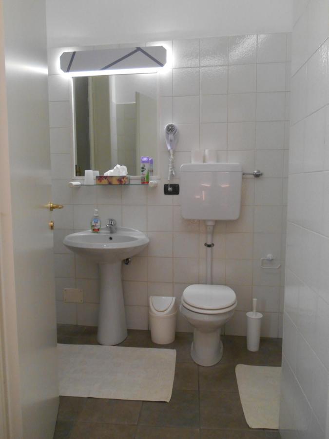 Bed and Breakfast Le Rose Malpensa à Busto Arsizio Extérieur photo